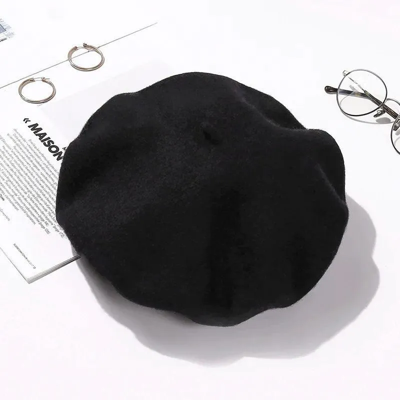 Chic French Wool Beret - A Touch of Timeless Elegance