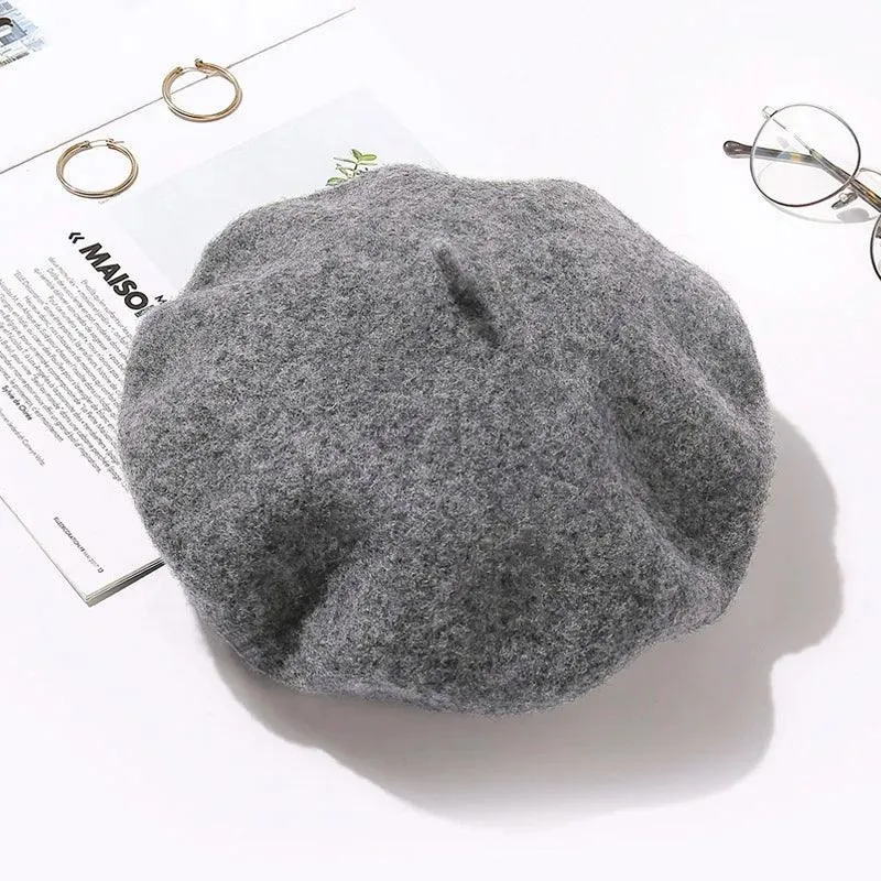 Chic French Wool Beret - A Touch of Timeless Elegance