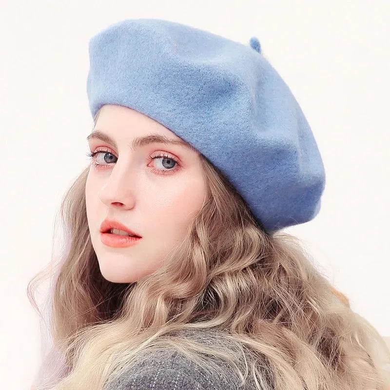 Chic French Wool Beret - A Touch of Timeless Elegance