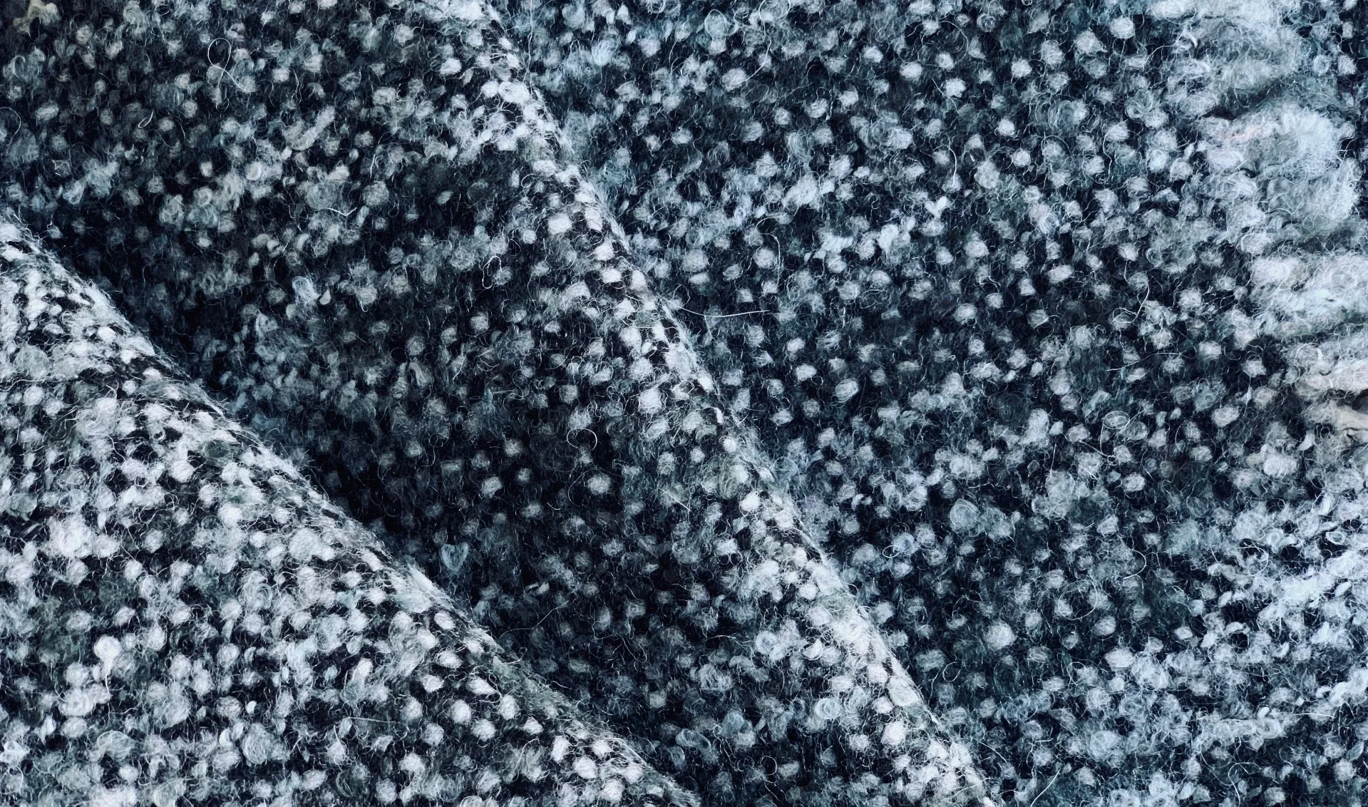 Textured Aqua Grey & Black Wool Tweed Bouclé (Made in Italy)